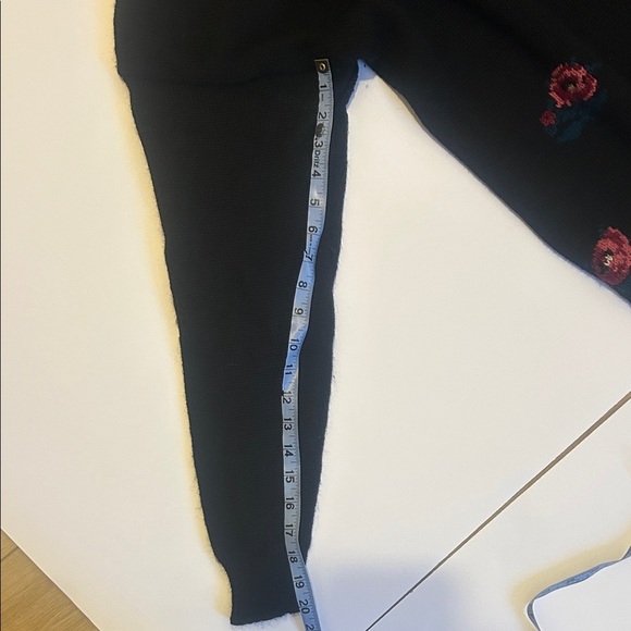 Floral Black Sweater - Picture 5 of 7